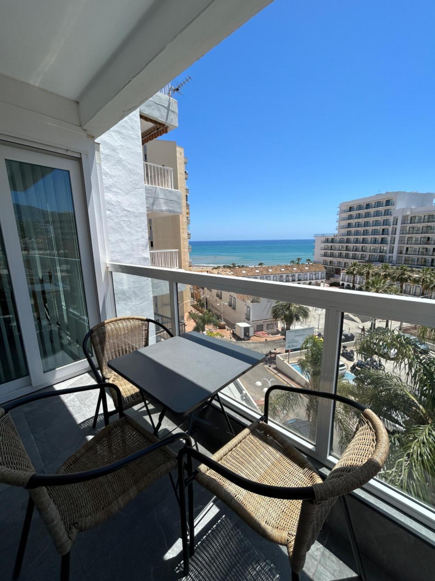 Diana Apartment - Terrace And Pool - 80M From The Beach Benalmadena Luaran gambar