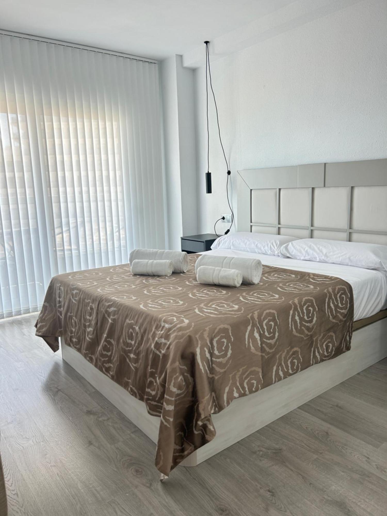 Diana Apartment - Terrace And Pool - 80M From The Beach Benalmadena Luaran gambar
