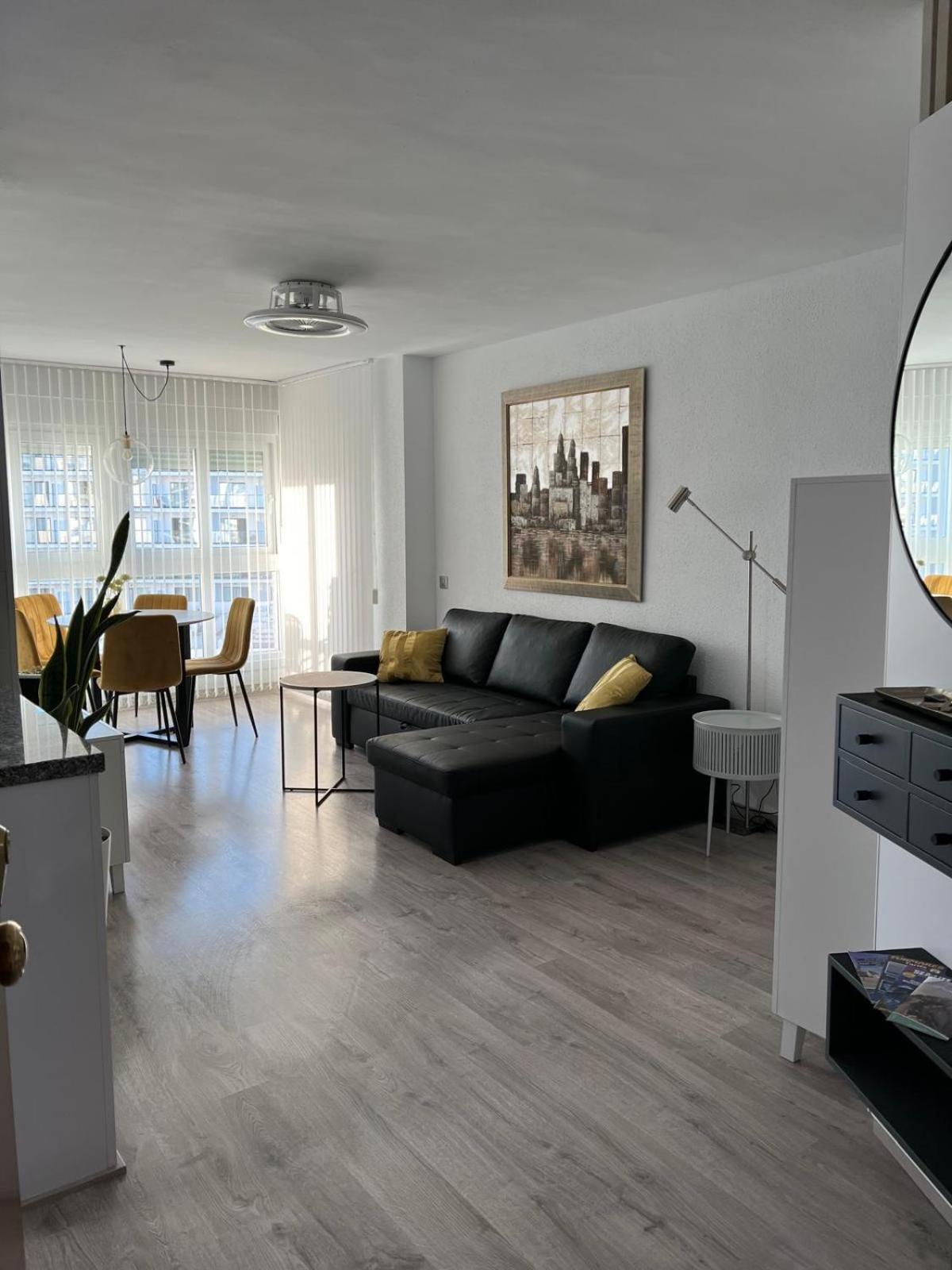 Diana Apartment - Terrace And Pool - 80M From The Beach Benalmadena Luaran gambar