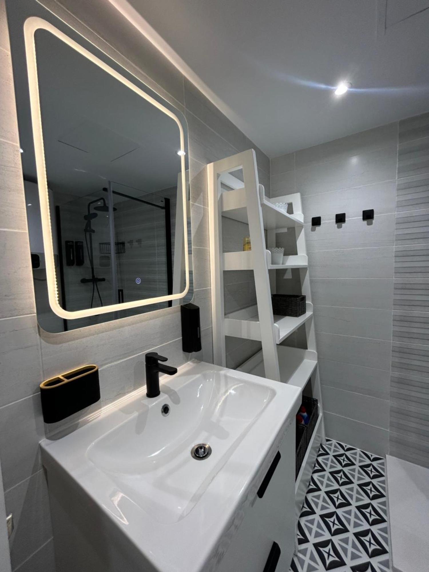 Diana Apartment - Terrace And Pool - 80M From The Beach Benalmadena Luaran gambar